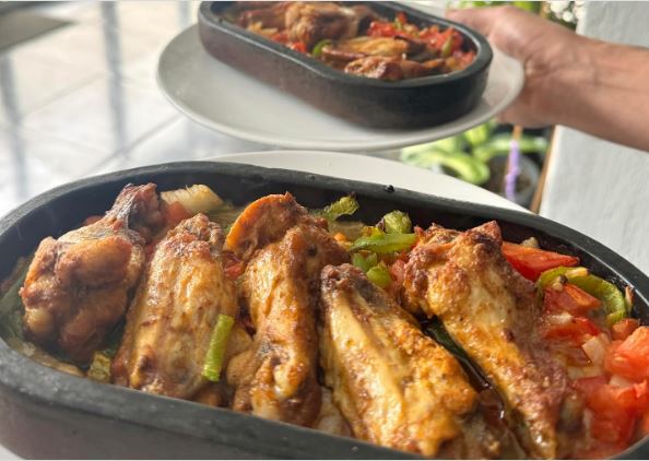 Kiremitte Kanat - Kebaplar & Testi